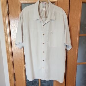 The North Face Men's Light Gray Button Down Shirt Zip Pocket